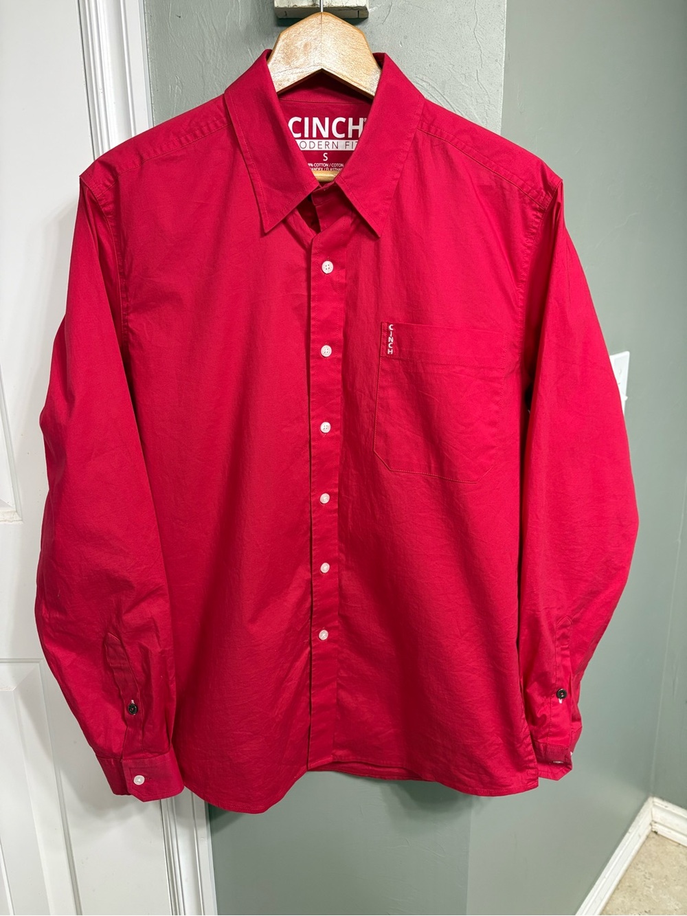 Cinch Men’s Button-Down Shirt in Bright Red